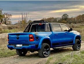 DODGE RAM 1500 5,7 HEMI BUILT TO SERVE 2023 - 12