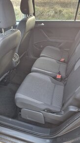 Volkswagen Touran 2.0 TDI DSG - 12