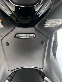 Yamaha TMAX 560 TECH MAX 2024 - 12