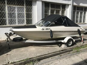 Predám motorový čln Bayliner,  motor mercruiser 3,0 - 12