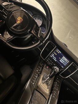 Porsche Panamera 4S - 12