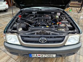 Toyota Hilux 2.5 D-4D 4X4 UKÁŽKOVÝ STAV - 12