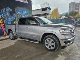 Dodge RAM Laramie 5.7L V8 295kw HEMI 4WD A/T - 12