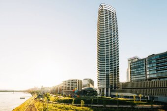 THE HOME︱EUROVEA TOWER - kompletne zariadený 2i ateliér, 36. - 12