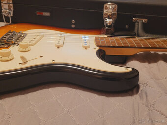 Fender SQUIER STRAT r.v. 2001 - 12