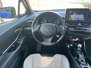 Toyota C-HR 1.8 Hybrid Executive LED E-CVT FWD - 12