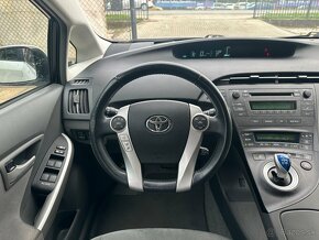 Toyota Prius 1.8 I VVT-i Hybrid SD Premium - 12