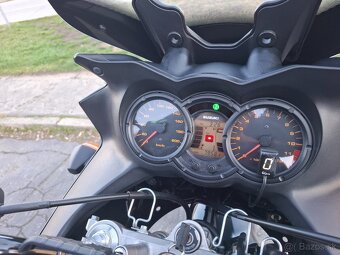 Suzuki DL650 V-strom - 12