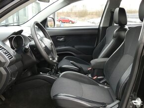 Peugeot 4007 2.2 HDI polokůže, 7 míst tažné - 12