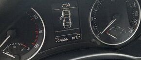 ŠKODA OCTAVIA 1.6 MPi (zadní oknav elektrice) - 12