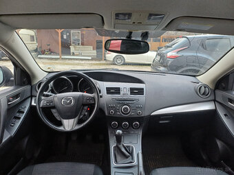 mazda 3,1,6i,77kw,12/2011,sedam manual 6,hnedá met. - 12