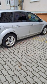 Ford Focus 2010 combi 1,6TDCi STK/EK do 9/2026 - 12