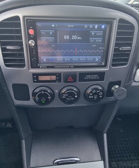 Suzuki Grand Vitara 2.0i 4x4 - 12