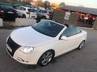 Volkswagen Eos - 12