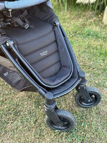 BRITAX B-Motion 4 PLUS + FisherPrice kresielko - 12