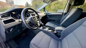 Volkswagen Touran 2.0 TDI 150k Comfortline DSG ACC KAM - 12