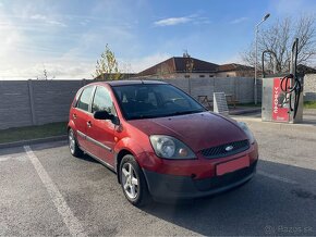 Ford Fiesta 1.3i - 12