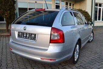 ŠKODA OCTAVIA COMBI 2 FACELIFT 2.0 TDI, BIXENÓNY, KOŽA, R16 - 12