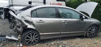 Rozpredám na náhradné diely Honda Civic 2008 - 12