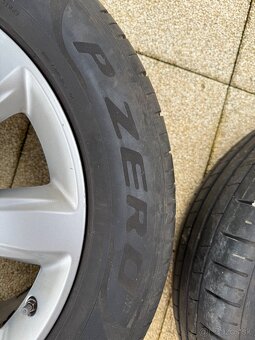 255/55 r19 Pirelli p Zero - 12