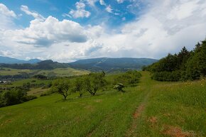 REZERVOVANÉ: Pozemok s očarujúcim výhľadom v Dolnom Kubíne - 12