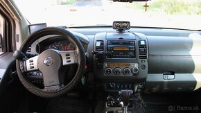 Nissan Navara 2.5 Automat, 128kW - 12