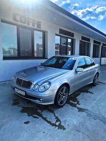 Mercedes benz E500 AMG W211 4-MATIC - 12