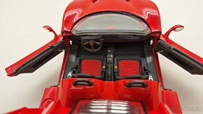 1:18 FERRARI F50 MAISTO - 12