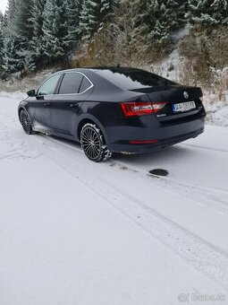 Skoda Superb 2.0 TDI DSG A/T6 140KW Style - 12