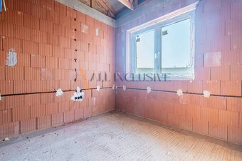 ALL INCLUSIVE l NA PREDAJ MODERNÝ 3 IZBOVÝ RODINNÝ DOM,DUNAJ - 12