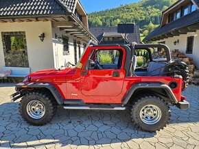 Jeep Wrangler - 12