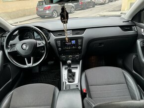 Škoda Octavia Combi 2.0 TDI Elegance/Style DSG - 12