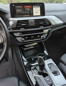 BMW X3 20d xDrive Advantage - 12