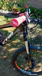 Celoodpružený dh bike ctm boxxer 1.0 2016 M 26 - 12