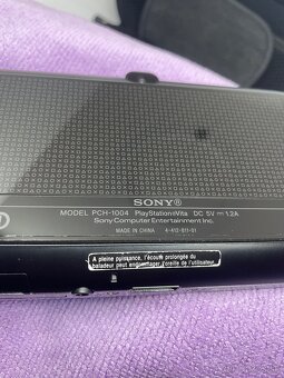 Sony PS VITA PCH-1004 + 16gb vita karta - 12