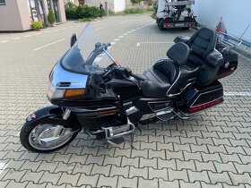 Predam motocykel Honda Gold Wing - 12