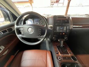 VW touareg 2008 4.2 benzín 260kw 225tis - 12