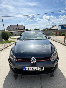 Volkswagen golf GTI - 12