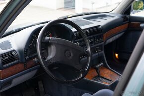 BMW 750i E32 - 12