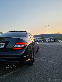 Mercedes-Benz C350 CGI BlueEfficiency 225kw - 12