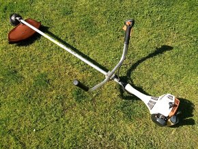 Krovinorez Stihl fs 55 - 12