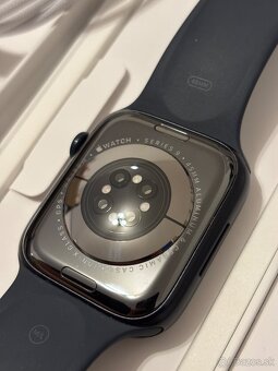 Apple Watch 9 / 45mm / Midnight / GPS - 12