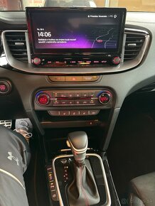 KIA Proceed GT 1.6 - 12