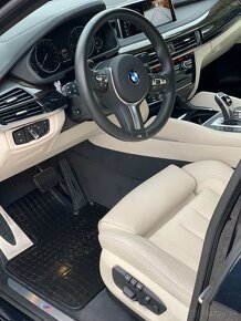 BMW X6 xDrive40d , 70.000km TOP stav - 12