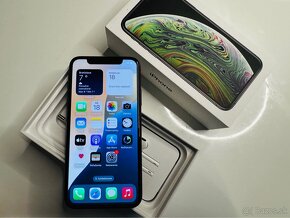 iPhone XS 64GB - 12