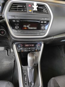 Suzuki SX4 S cross All grip - 12