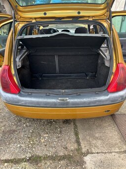 Renault clio 1.9 - 12