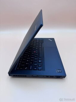 Notebook 14" Lenovo.Intel i5-4300M 2x2,60GHz.8gb ram.256gSS - 12