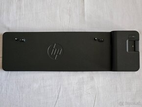 HP EliteBook 840 G3 (i5-6300U/8GB DDR4/256GB SATA SSD/14") - 12