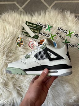 Jordan 4 - 12